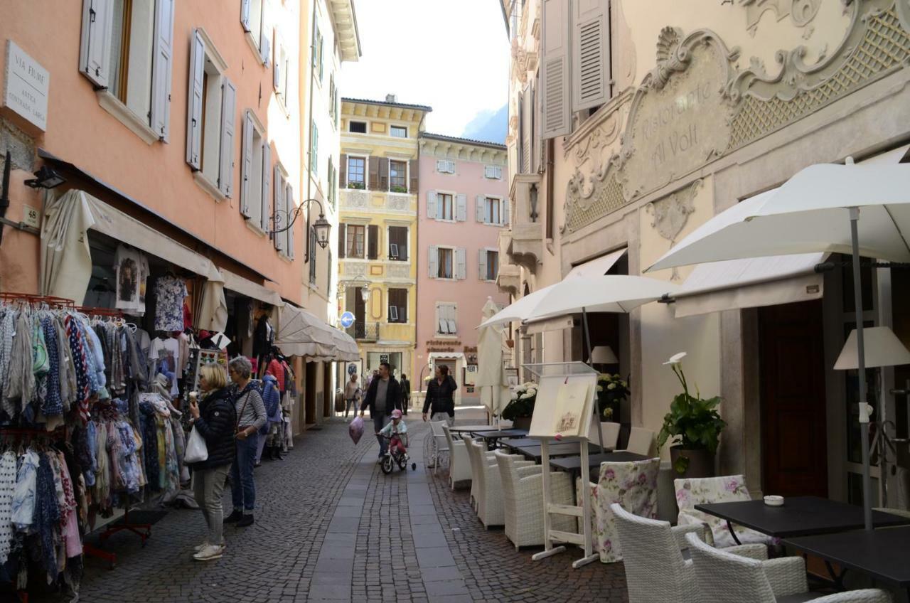 Appartamento Riva Downtown Exteriör bild
